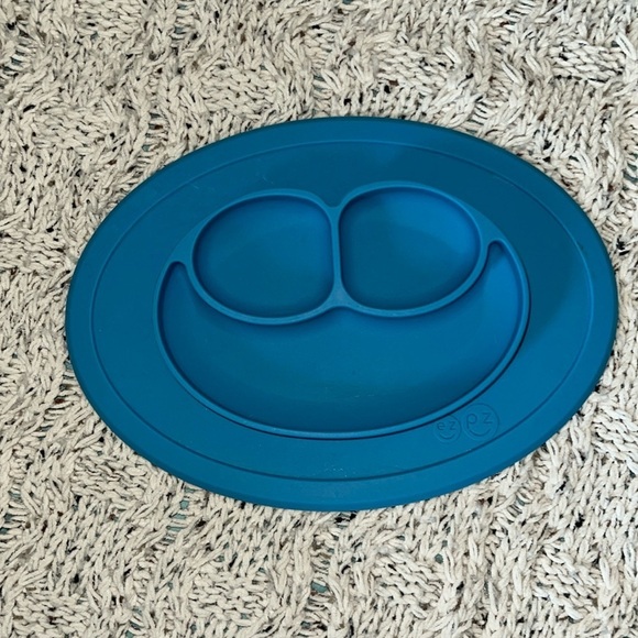 The Mini Mat by EZPZ - Picture 2 of 3